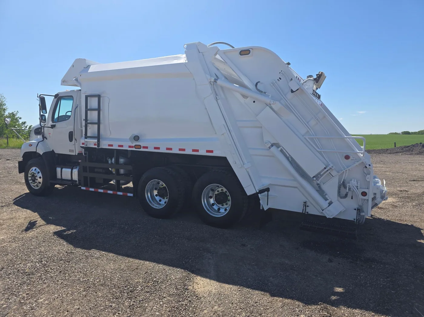 2013 FREIGHTLINER 108SD on the All Terrain lot